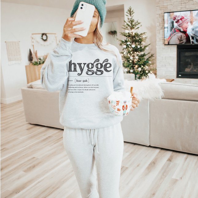 Hygge Definition Quote Scandanavian Mysigt Season Lång Ärmad Tröja (Cute minimalist Hygge definition meaning cozy ash gray sweatshirt, Christmas gift, Danish Nordic art)