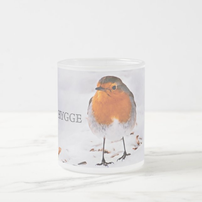 Hygge med en söt rånfågel i snö frostad glasmugg (Center)