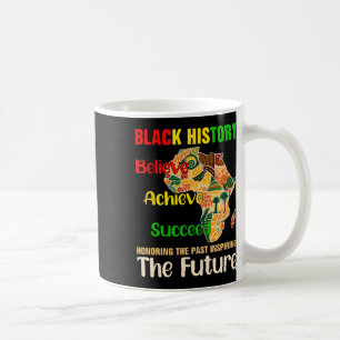 Hyllar det förflutna och inspirerar framtiden Svar Kaffemugg
