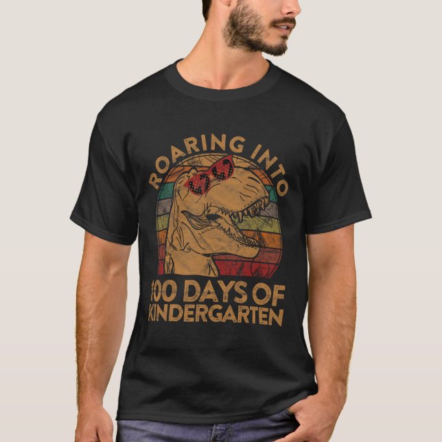 I 100 dagar med Kindergarten Gift Lycklig 100 daga T Shirt (Framsida)