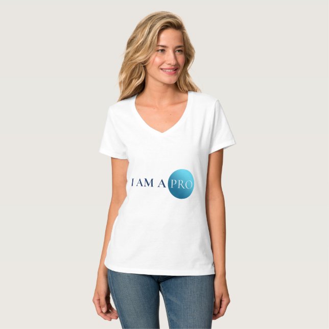 I AM A PRO | Empowerment Minimalist T Shirt (Hel framsida)
