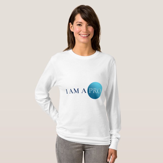 I AM A PRO | Empowerment Minimalist T Shirt (Hel framsida)