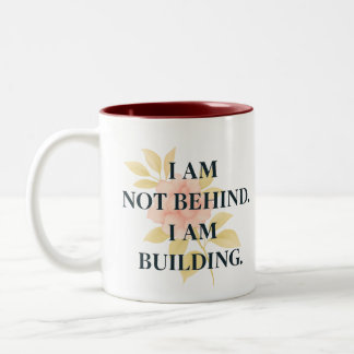 I Am Building | Affirmation Mug for Women Två-Tonad Mugg