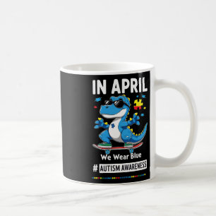 I April Har Vi Blå Rolig Skateboard-dinosaurie Kaffemugg