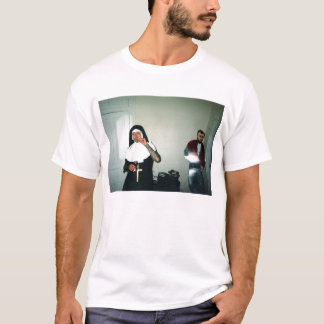 I att älska minne av ben 1 t-shirt