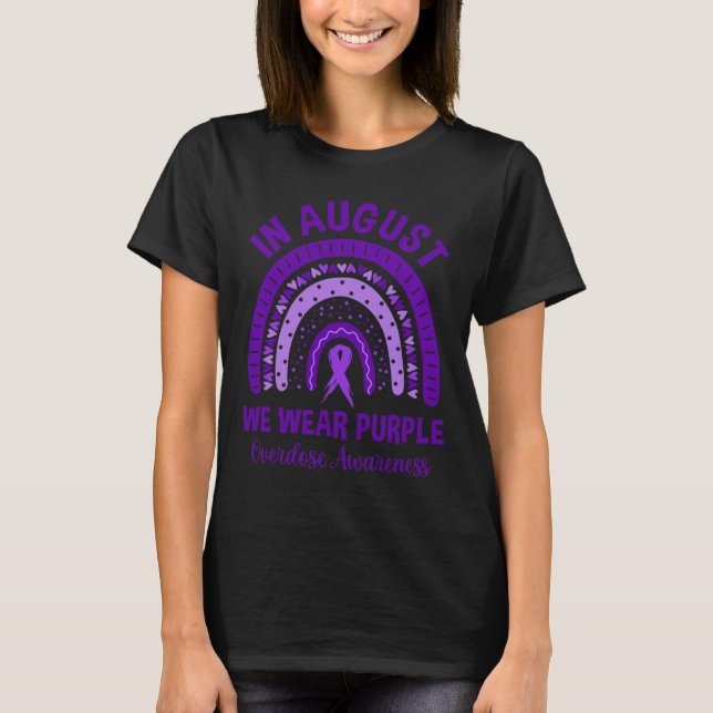 I augusti Bära vi Lila  Rainbow Overdose Awarenes T Shirt (Framsida)