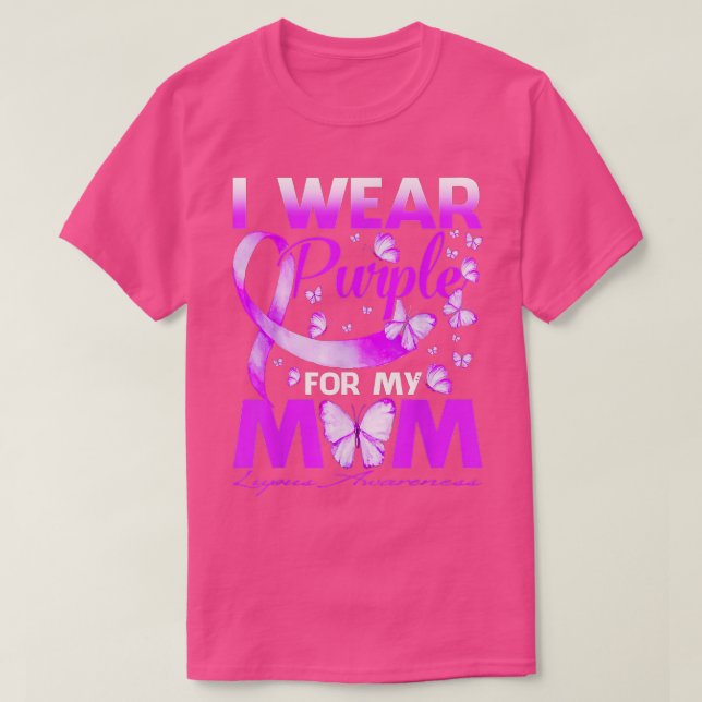 I Bära Lila för min Mamma Lupus Awareness Butterfl T Shirt (Design framsida)