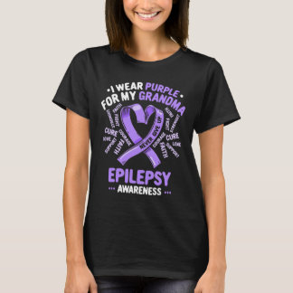 I Bära Lila för min mormaepilepsimedvetenhet T Shirt