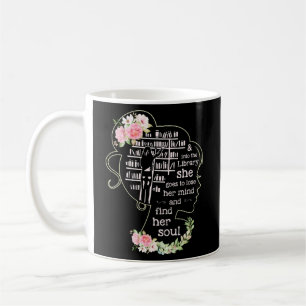 I Bibliotek går hon miste om sinnet. Kaffemugg