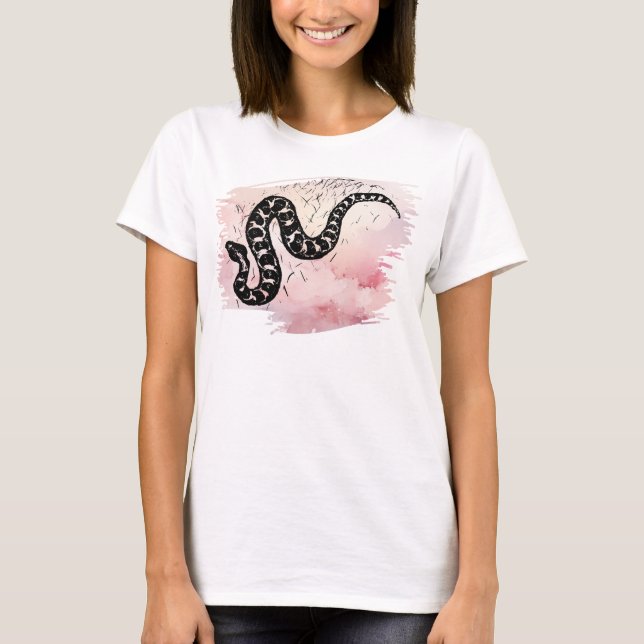 I Bita Massasauga Snake on Rosa T Shirt (Framsida)