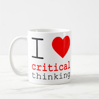 I ❤️ Critical Thinking v2 Kaffemugg