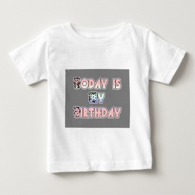 I dag är Rosa    i min födelsedag i Baby Tee Shirt (Framsida)