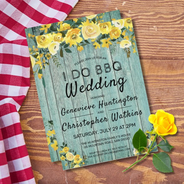 I Do BBQ | Rustiskt trä och Blommigt utomhus Bröll Inbjudningar (I DO BBQ Rustic Blue Barnwood Yellow Rose Wedding Invitation)