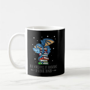 I en Fullt av bokmaskar är en Bok-dragon Bok Kaffemugg