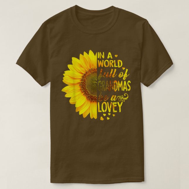 I en fullt av mormas är Lovey Solros T Shirt (Design framsida)