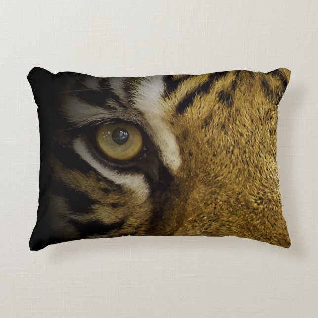 I en tigers öga prydnadskudde (Framsidan)