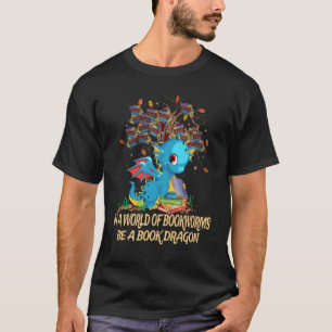 I en värld av bokmaskar blir en drakläsning i Bok T Shirt