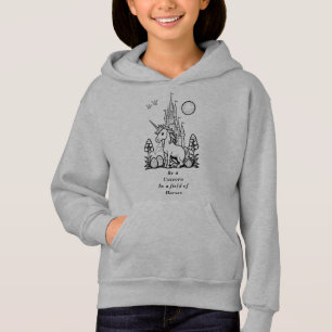 I en värld av enhörningsbarnens grundläggande t shirt