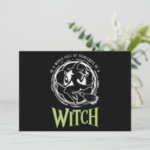 I en värld av Fullt är det en "Witch Halloween" Inbjudningar