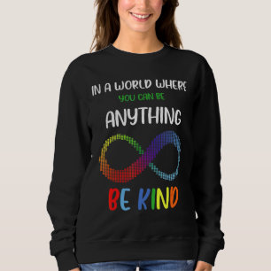 I en värld där man kan vara vad som helst t shirt