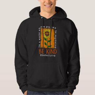 I en värld där man kan vara vad som helst, var lit hoodie