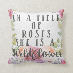 I ett fält av ro som hon är en vildblomma, kudde