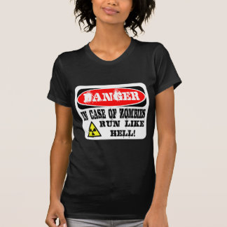 I fall att av zombies kör mycket! tee shirt