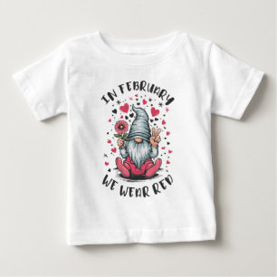 I februari bär vi rött för hjärthälsa medvetenhet t shirt