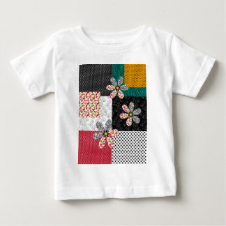 I flerfärgade färger lapptäcke rustikt mönster t shirt