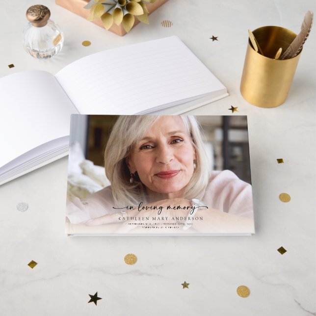 I fotofilm med Loving Memory Fullt Gästböcker (Framsida öppen)