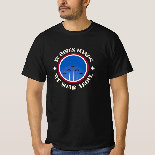 I GOD'S HÄNDER SÅG VI OVAN PATRIOTIK T SHIRT (Framsida)