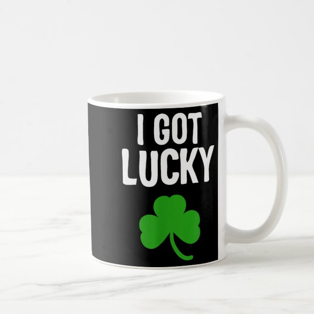 I Got Lucky Dad St Patricks Day Pregnancy Announce Kaffemugg (Höger)