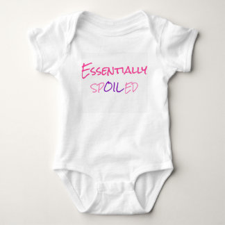 I grunden bortskämda begynnes dräktrosor/lilor tee shirt