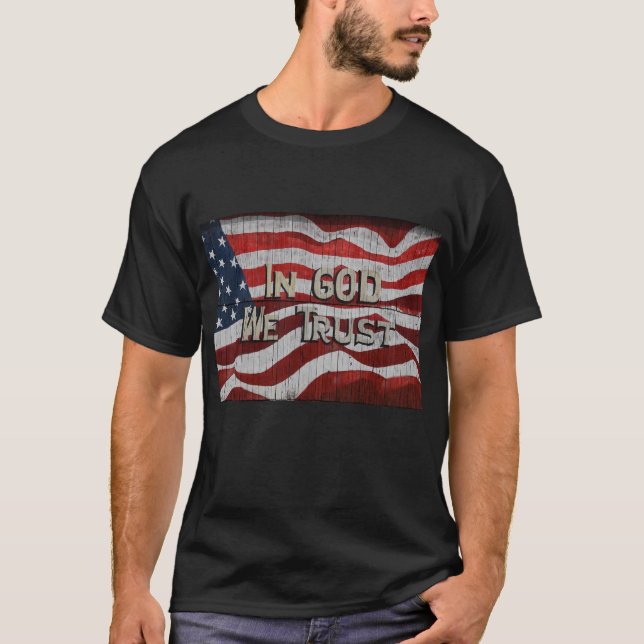 I Gud litar vi på Rustic Barn Board American Flagg T Shirt (Framsida)