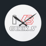 I Heart Geeks ASCII ART Rund Klocka<br><div class="desc">Lustigt Geeky I Heart Geeks ASCII TEXT ART.

Globe Trotters specialiserar sig på idiosynkratiska bilder från hela världen. Här hittar du unika hälsningskort,  vykort,  Poster,  Mousepads och mycket annat.</div>
