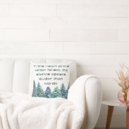 I hjärtat av vinterskogen kudde