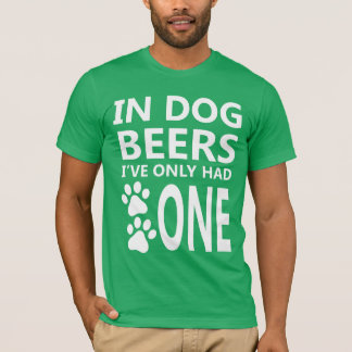 I hund hade öl endast en t-skjorta tee shirt
