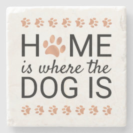 I Hund ligger guldmjölken Ro i Tass avtryck. Stenunderlägg