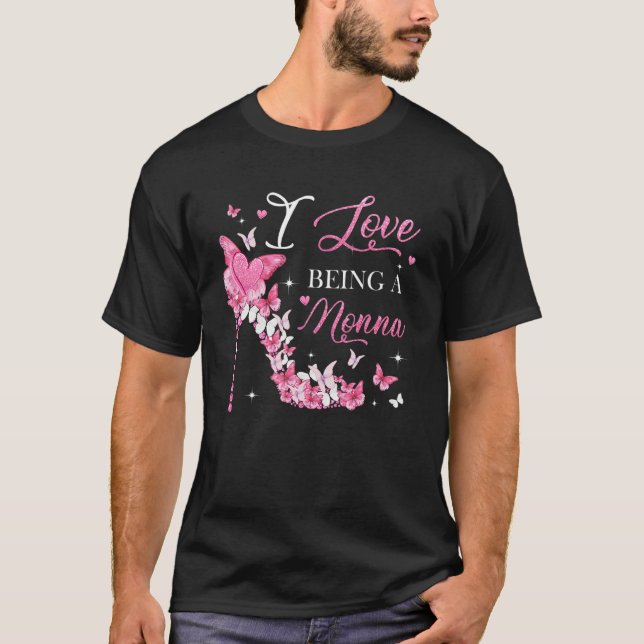 I Kärlek är Nonna High Heel Butterflies Mor T Shirt (Framsida)