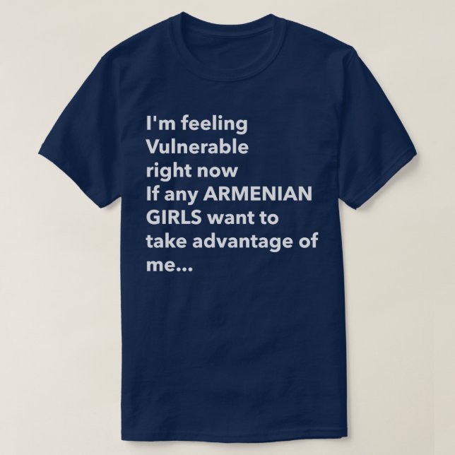 I Kärlek Armenian Girls Funny Vulnerable RN T Shirt (Design framsida)