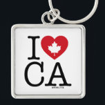 I KÄRLEK CA | I Kärlek Canada Personlig Keychain Fyrkantig Silverfärgad Nyckelring<br><div class="desc">Berätta för alla hur mycket du kärlek Kanada med det här anpassadet "I Kärlek CA"-nyckelkedja med återtypografi och löv hjärtaccent. Det perfekt sättet att visa ditt pride och kärlek för Kanada. Anpassa genom att lägga till ditt namn. Andra land,  stater,  provinser och städer finns tillgängliga.</div>