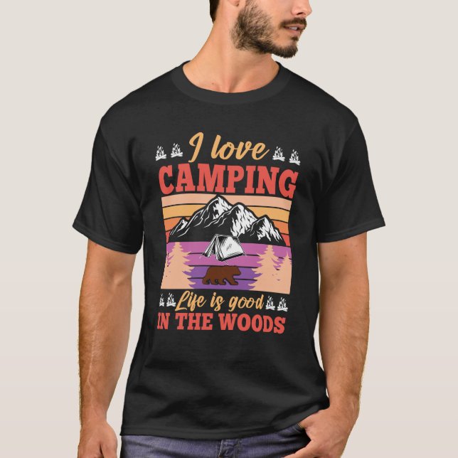 I kärlek camping på en fantastisk camping utomhus  t shirt (Framsida)