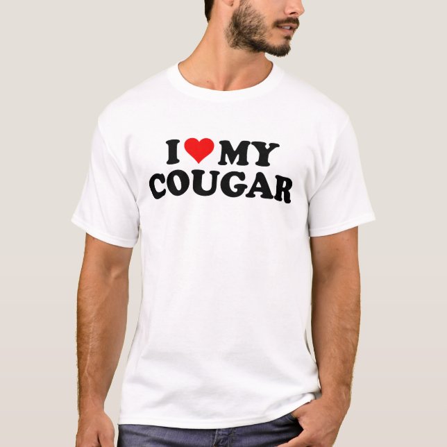I Kärlek Cougars Funny Cougar Valentine Day 3WH1 T Shirt (Framsida)