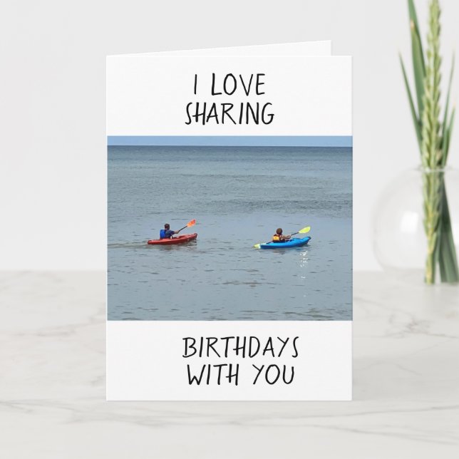 I KÄRLEK DELAR BIRTHDAYS MED DIG - SJÖ STIL CAR KORT (Framsida)