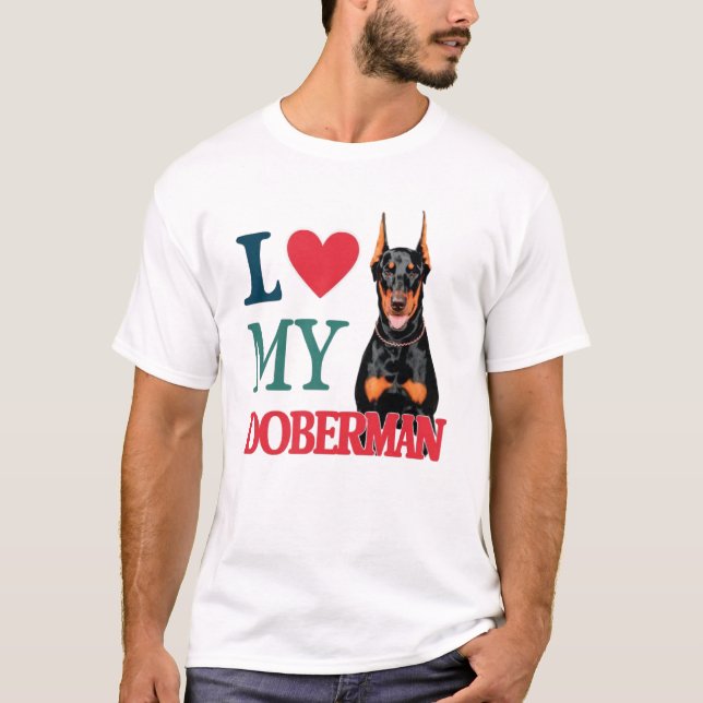 I kärlek Doberman Hund T Shirt (Framsida)