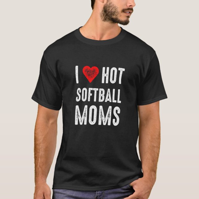 I Kärlek Hett Softball Mammor T Shirt (Framsida)