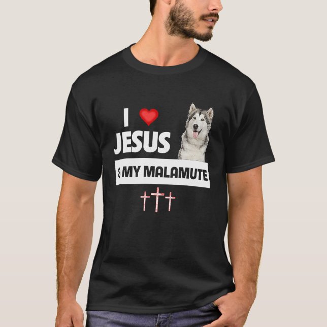 I Kärlek Jesus och My Alaska Malamute Tassar Mamma T Shirt (Framsida)