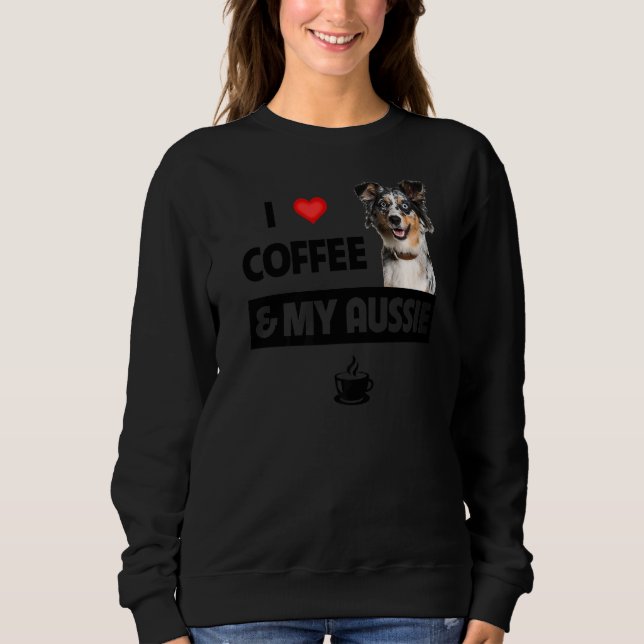 I Kärlek-kaffe och min Aussie Hund Australian Shep T Shirt (Framsida)