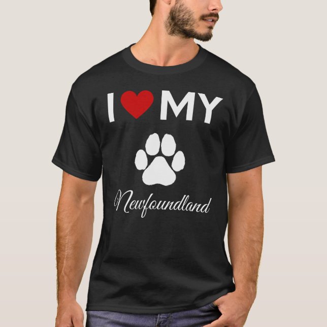 I kärlek, min anpassningsbar i Newfoundland hund T Shirt (Framsida)