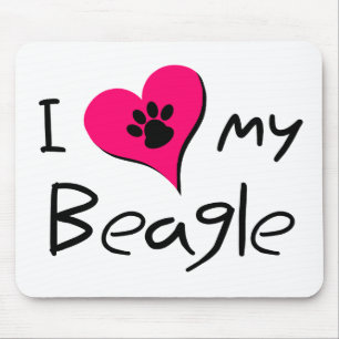 I Kärlek mitt beagle Cute Paw-utskrift på hjärtat Musmatta